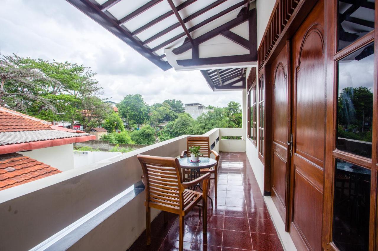 Safara Guesthouse Syariah Semarang Exterior foto